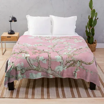 Бледно-розовое покрывало в виде цветов миндаля, декоративные покрывала в стиле манга